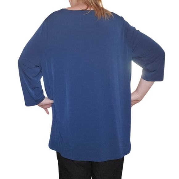 Susan Graver Essentials Size 3X Navy Liquid Knit 3/4 Sleeve V Neck Top Casual - Picture 4 of 9